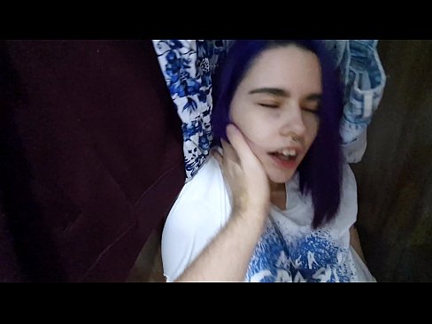 ❤️ Znalazłem moją siostrę w szafie i pomogłem jej dojść ❤❌ Super porn at us ☑